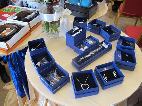 万达奢侈品展销会盛大开幕 国际大牌引追捧