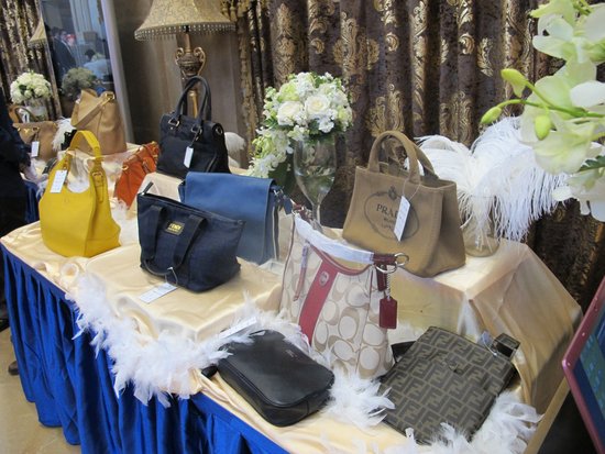 万达奢侈品展销会盛大开幕 国际大牌引追捧