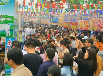 美食节现场人气爆棚